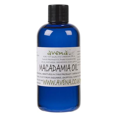 Macadamia Oil (Macadamia ternifolia)